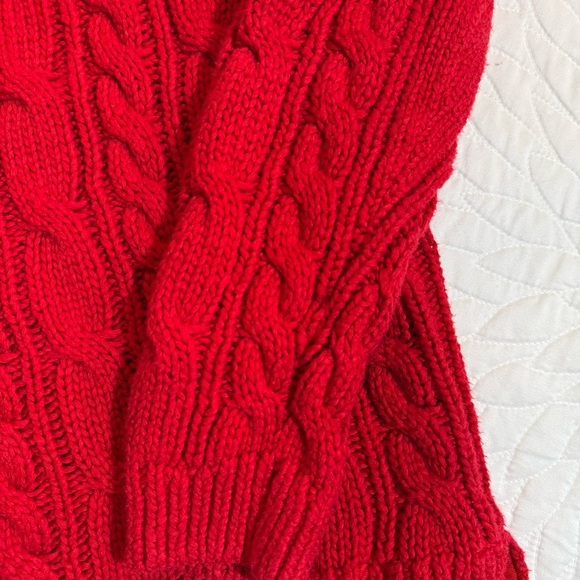 Abercrombie Red Cable Knit Sweater size medium - Picture 7 of 10